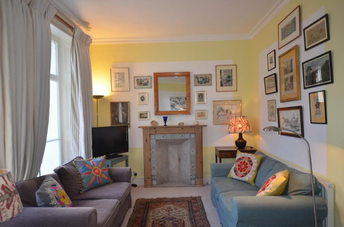 Notting Hill Charm -Sleeps 5 - Urban Retreat Appartement Londen Buitenkant foto