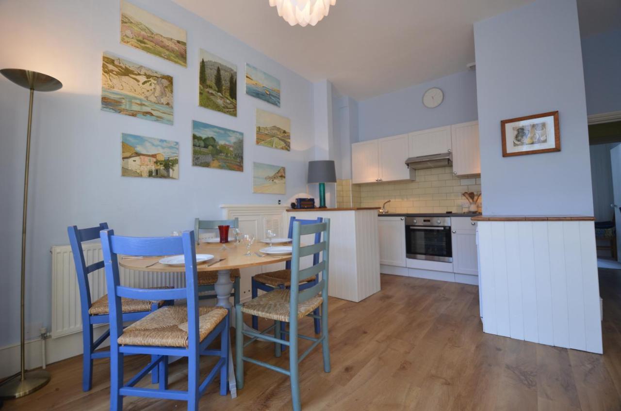 Notting Hill Charm -Sleeps 5 - Urban Retreat Appartement Londen Buitenkant foto